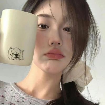 波丽娜海报